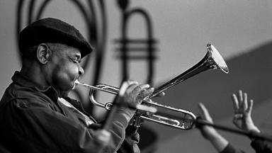 Dizzy Gillespie in 1990 at the 32nd Monterey Jazz Festival, California (© Craig Lovell/Eagle Visions Photography/Alamy)