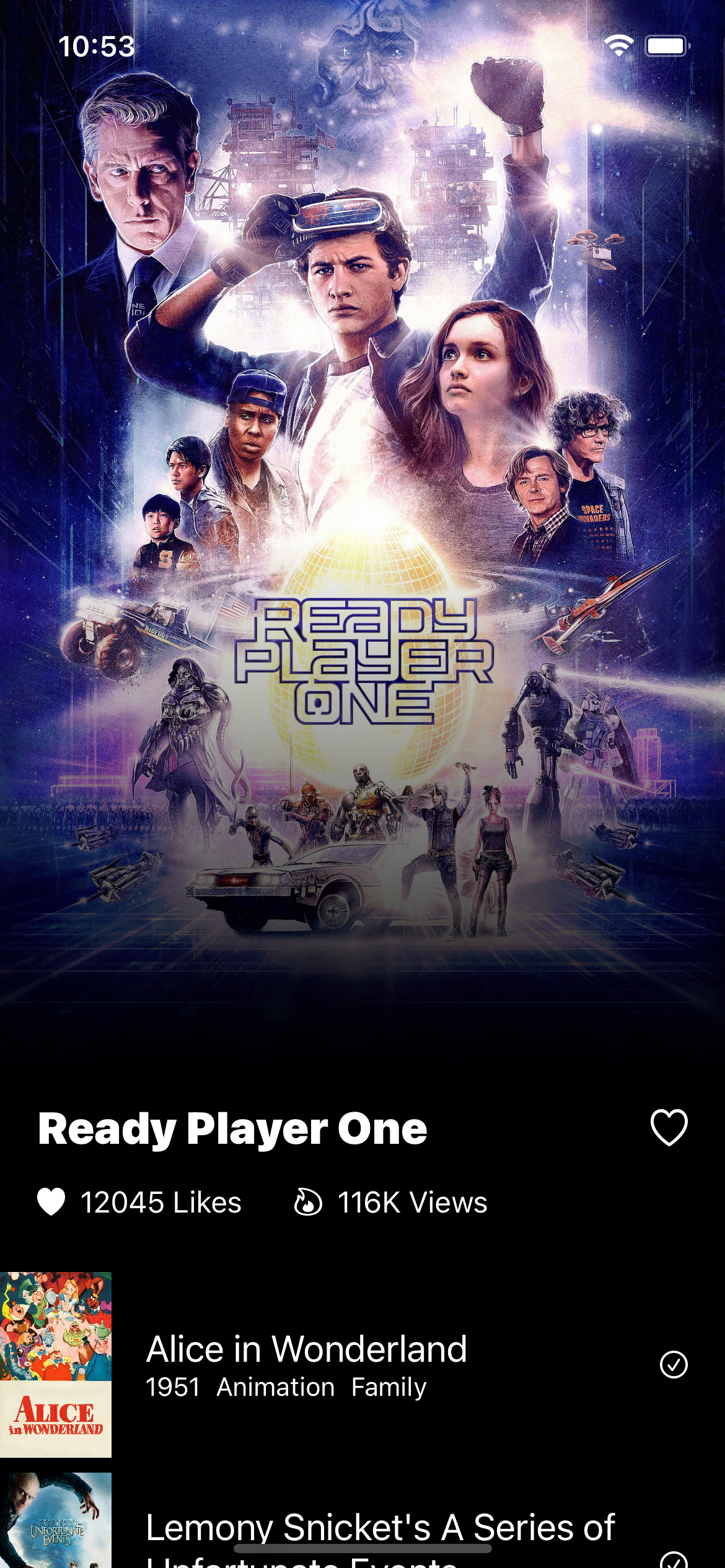 Captura de tela da aplicação contida neste projeto. No topo, a capa do filme 'Ready Player One'. Logo em seguida, seu título. Abaixo do título temos um ícone de coração com o contador de likes, e, ao lado, um ícone de fogo e o indicador de popularidade. Abaixo, uma lista de filmes relacionados.