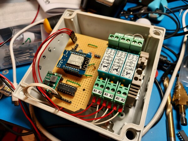 Relay box for Komfovent balanced ventilation