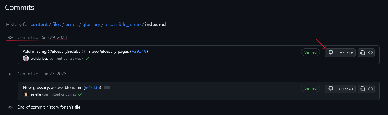 Vision de la liste des changements effectués sur l'entrée de Glossaire "Accessible Name" présentant où copier un commit sur GitHub