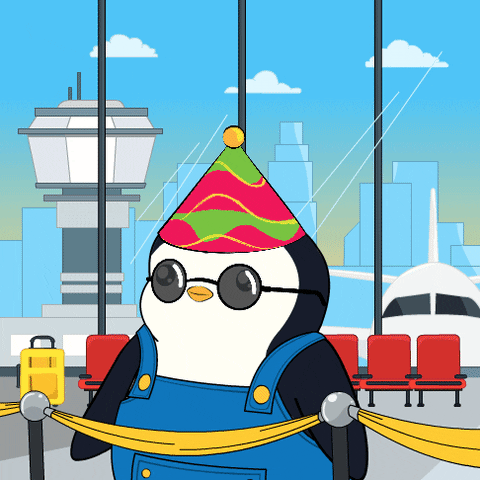 Cartoon penguin happily saying 'primo!'