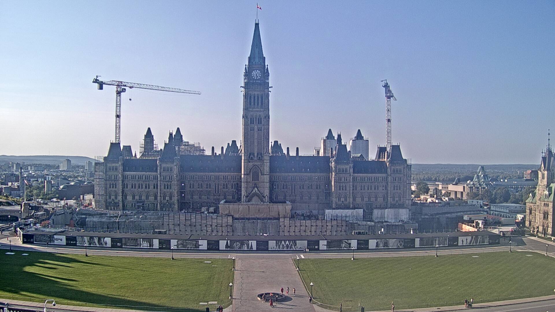 Webcam of parliament hill