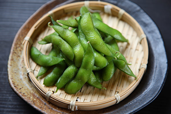 在麦得饮食中，蛋白质的进食顺序是豆类优先。(Shutterstock)