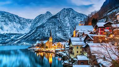 Hallstatt, Austria (© Jon Arnold Images Ltd/Alamy)