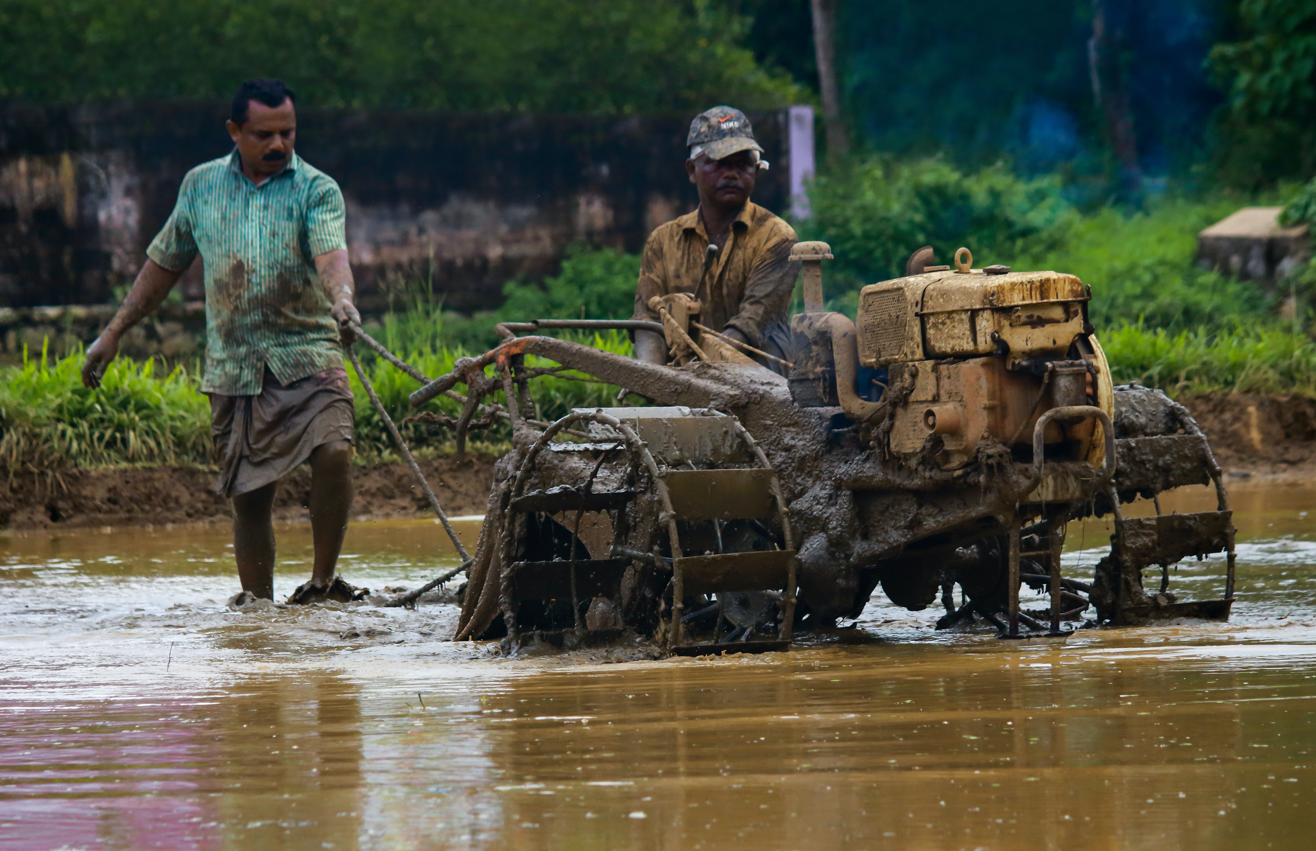 Why do farmers want to give up farming?