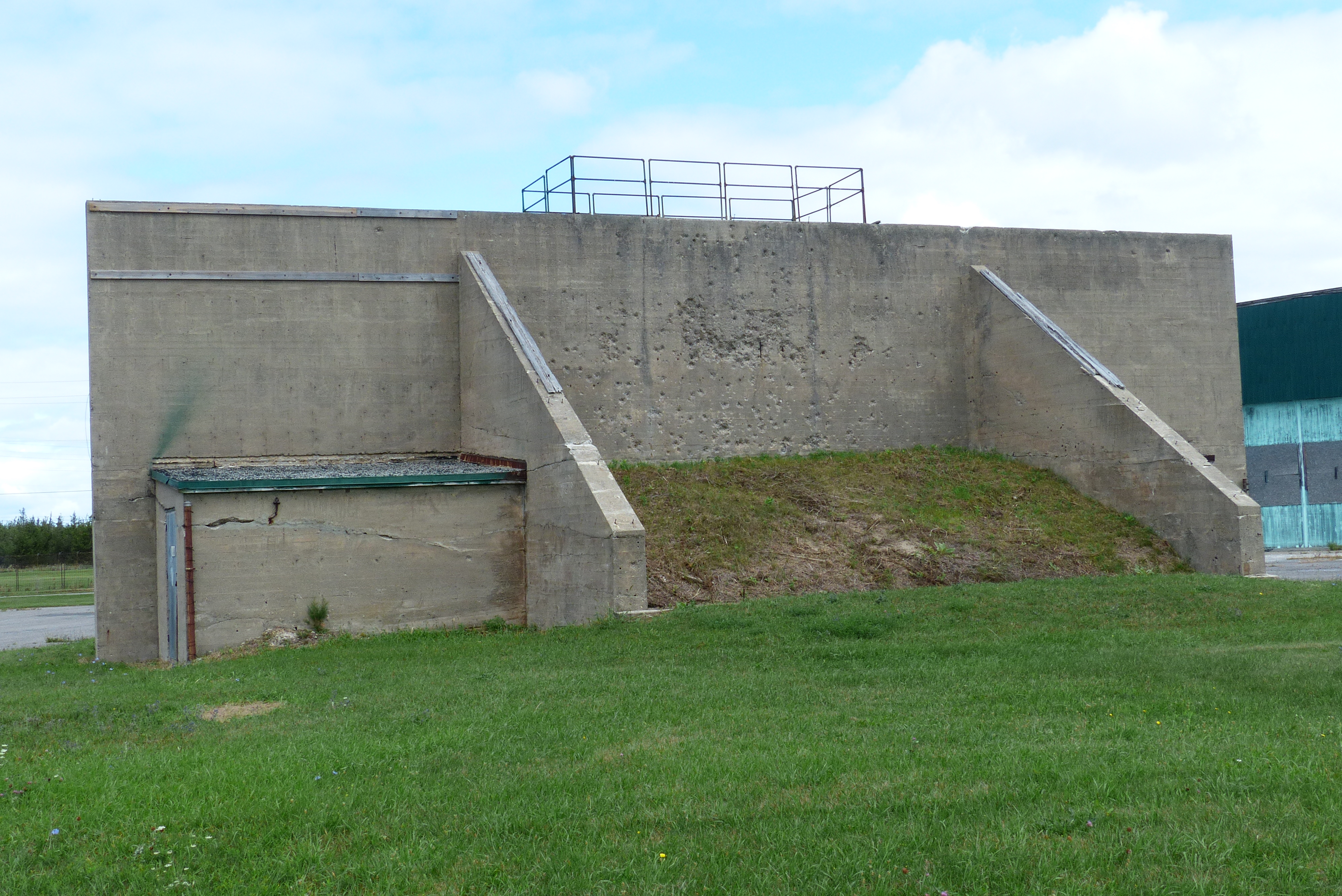 Gunnery Backstop