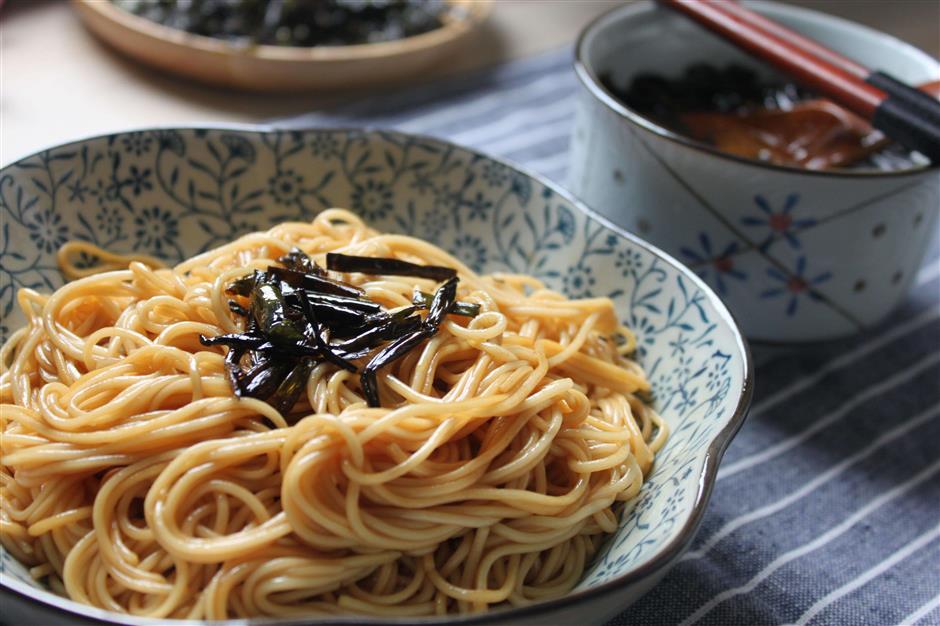 Image of Spring Onion Oil Noodles