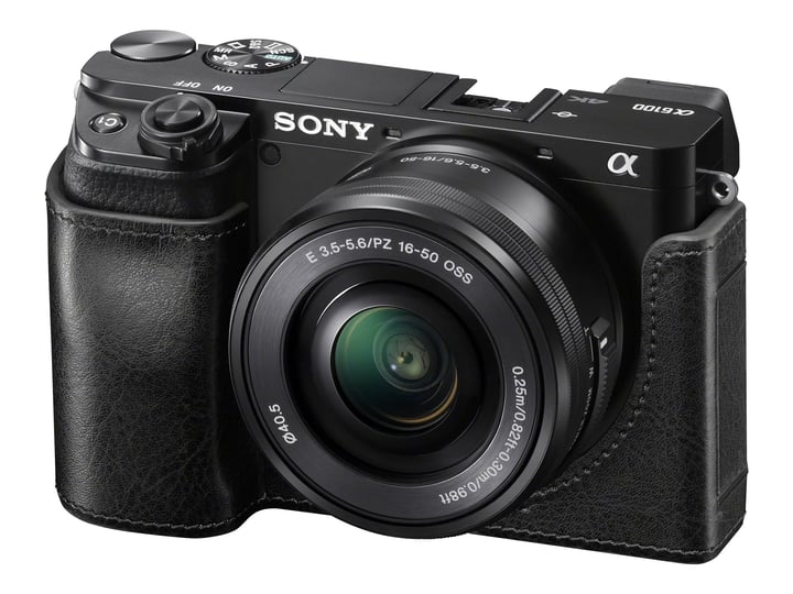 sony-a6100-digital-camera-with-16-50mm-and-55-210mm-lenses-1