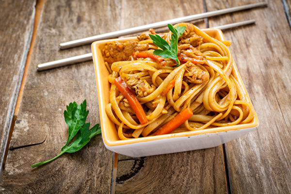 常吃太多淀粉类食物，不仅容易让记忆变差、还可能产生其它疾病。(Shutterstock)