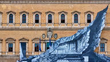 'Vanishing Point' by French street artist JR on the facade of Palazzo Farnese, Rome, Italy (© Fabrizio Troiani/Alamy)