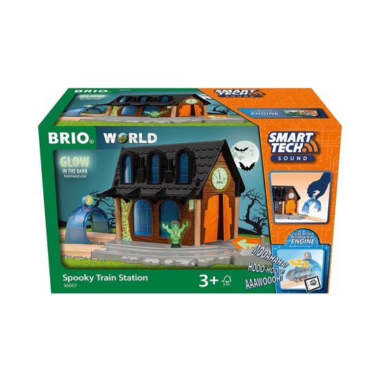 brio-smart-tech-sound-spooky-train-station-1