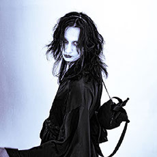 ANDROAKI profile picture linking to Behance Profile