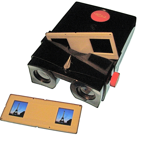 Stereo Realist Red Button viewer with slides