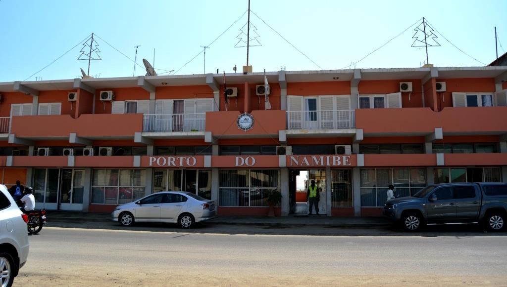 Instalação do Porto do Namibe, Angola