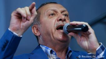 Türkei Präsident Tayyip Erdogan hält eine Rede an seine Anhänger in Istanbul