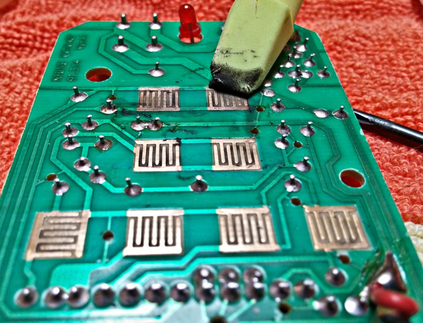 Image of a hunter fan remote pcb