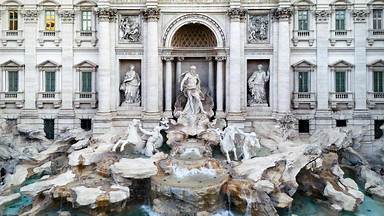 https://cn.bing.com/th?id=OHR.TreviFountain_ZH-CN6892299520&w=384&h=216