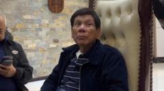 フィリピンのドゥテルテ前大統領、逮捕されハーグへ移送　麻薬対策の殺人に絡み国際刑事裁が令状