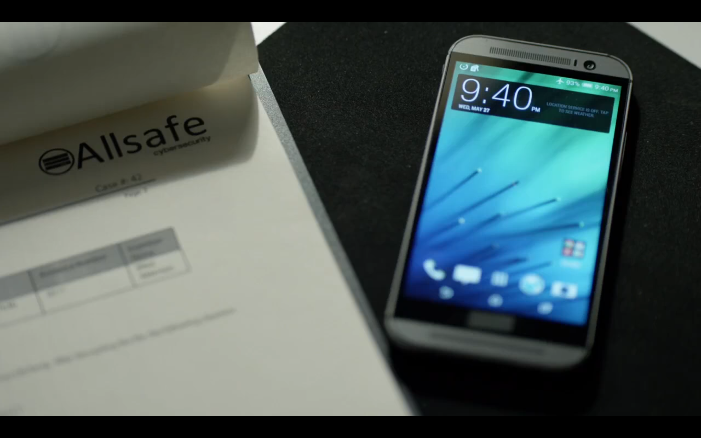 Closeup of Gideon's Android smartphone, :robot: screenshot 📷