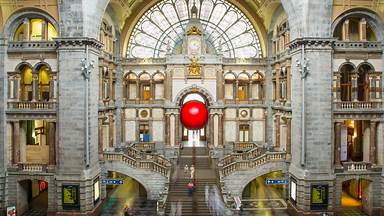 The RedBall Project art installation, Centraal Station, Antwerp, Belgium (© Brit Worgan/Getty Images)