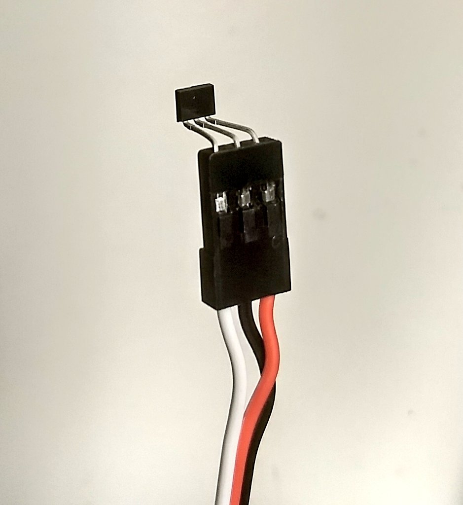 Sensor plugged into cable