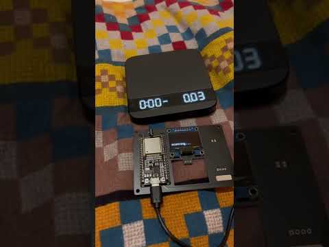 Video showing an ESP32 connecting to an Acaia Lunar 2021