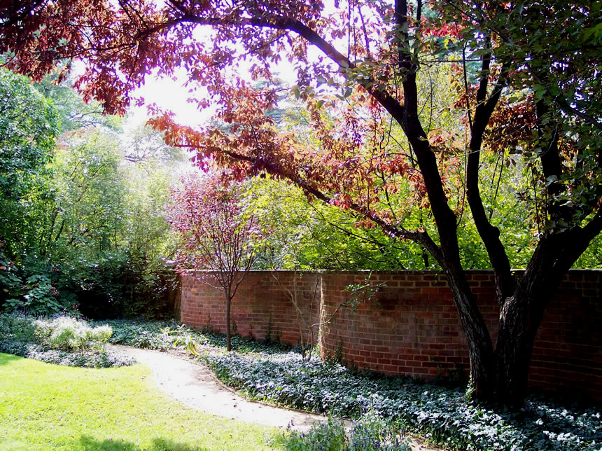 Serpentine wall at UVa