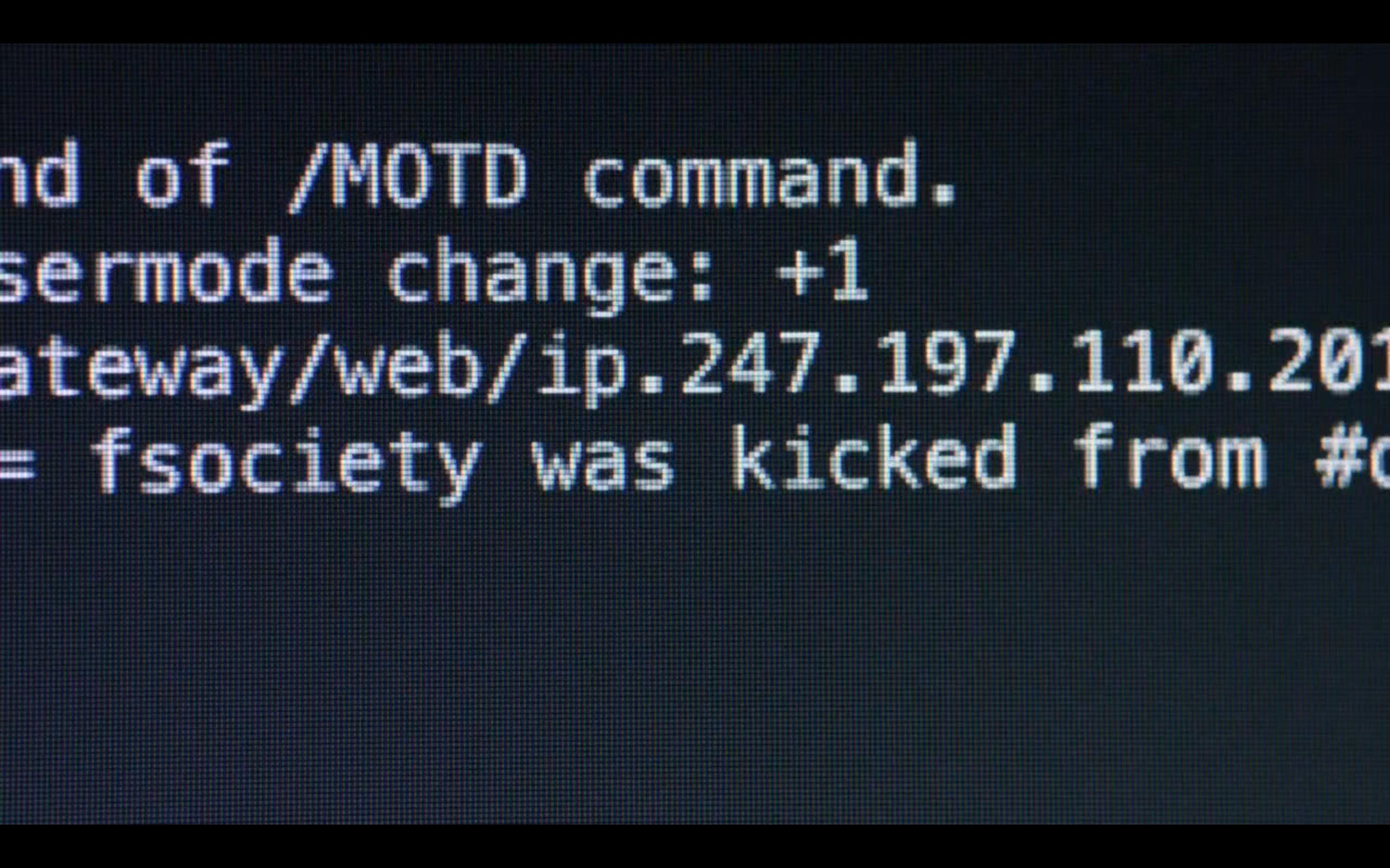 IRC chat closeup showing "MOTD" and being "kicked," :robot: screenshot 📷