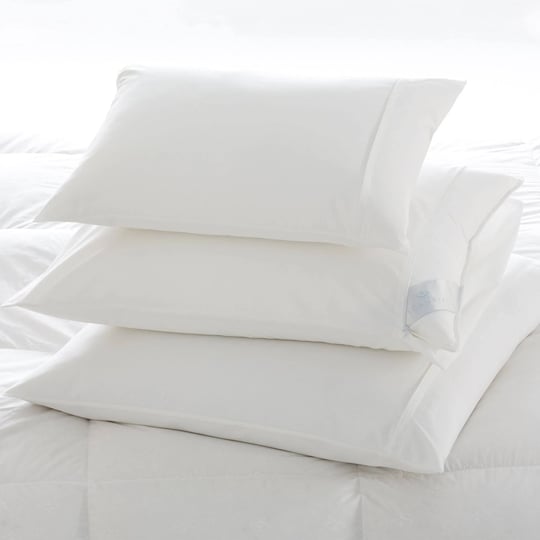 percale-pillow-protectors-scandia-home-travel-white-1