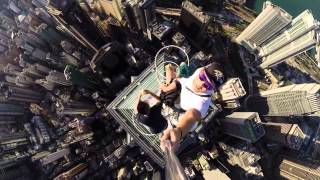 Crazy Selfie From Hong Kong Skyscraper