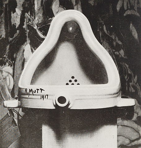 https://upload.wikimedia.org/wikipedia/commons/thumb/f/f6/Duchamp_Fountaine.jpg/454px-Duchamp_Fountaine.jpg