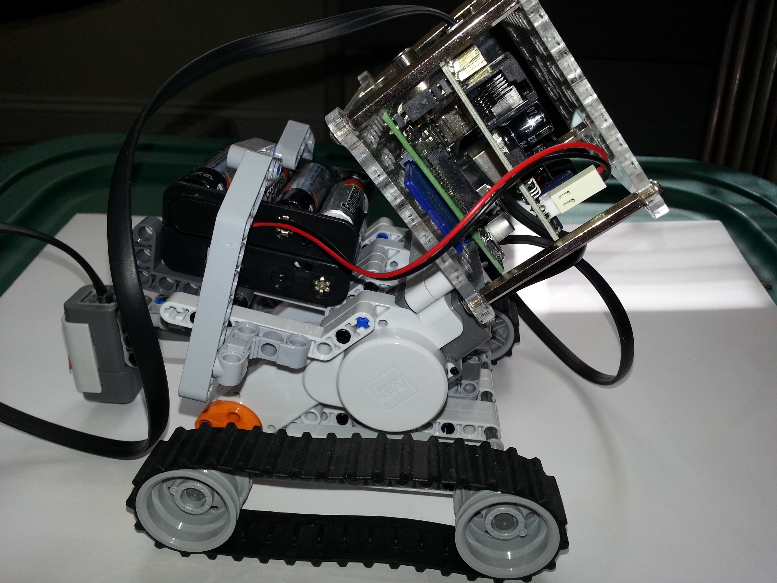 Lego Robot with Brick Pi controller